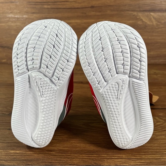 Nike Star Runner 3 NEW University Red Athletic Sneakers Toddler Shoes - Picture 8 of 10